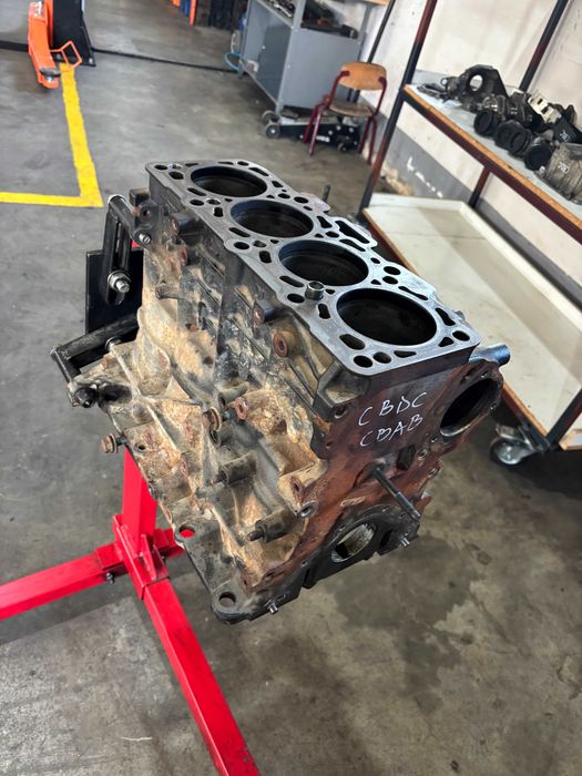 Bloc motor vokswagen vw golf passat touran 2.0 CBDC CBDB