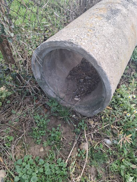 Tub fabricat din beton