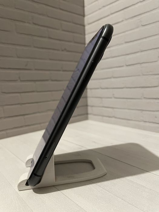 iPhone 11 64GB Black, срочно