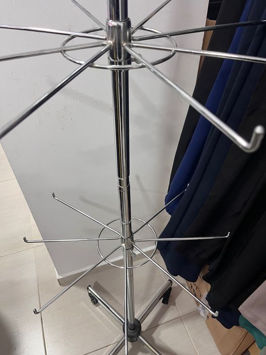 Три етажна въртележка като нова