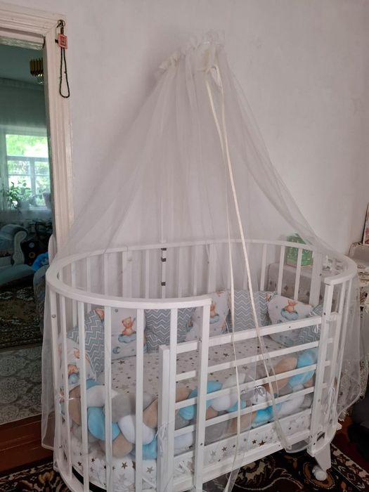 Продам детскую кроватку новую