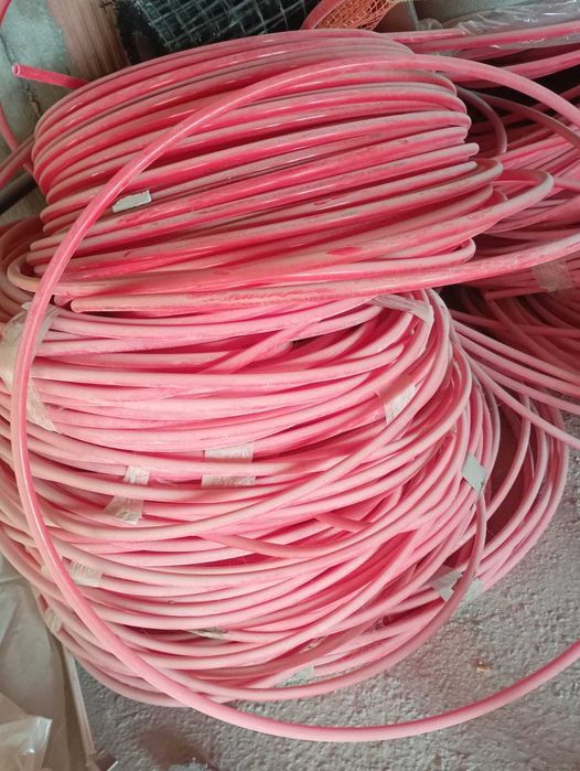 Vând țeavă încălzire în pardoseală