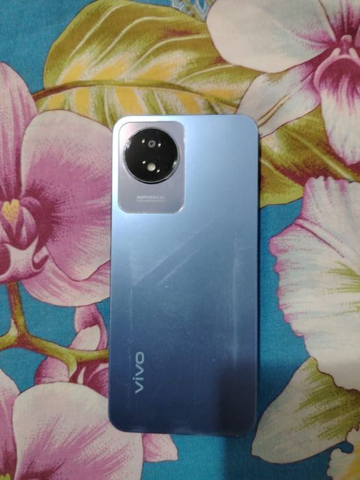 Продам телефон Vivo