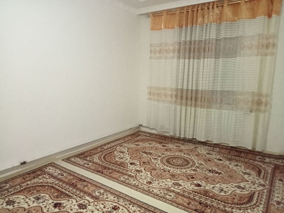 Jizzaxda 6 sotixli kotej sotiladi.