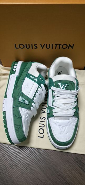 louis vuitton trainers.green,white