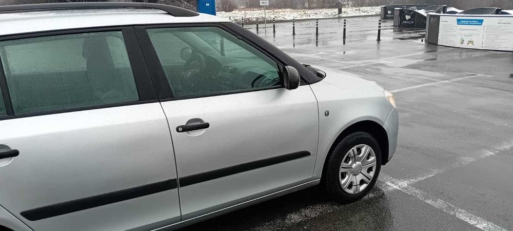 vind sau schimb skoda fabia si dacia duster