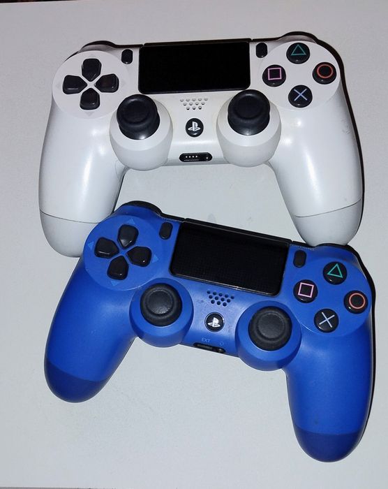 PlayStation 4 Slim 500gb, modelulCUH-2016A.