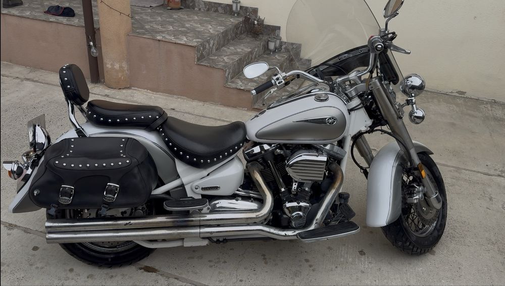 Chopper Cruiser Yamaha Roadstar Silverado XV1700