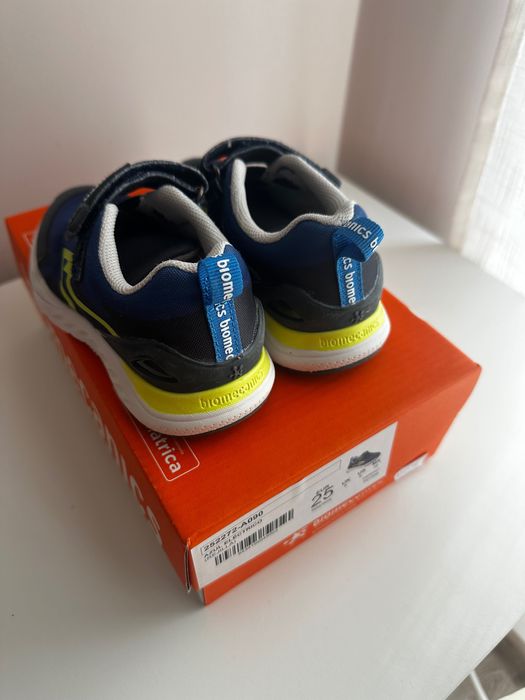 Обувки Biomechanics 25 номер