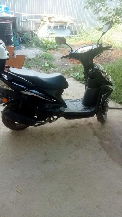 Скутер мопед