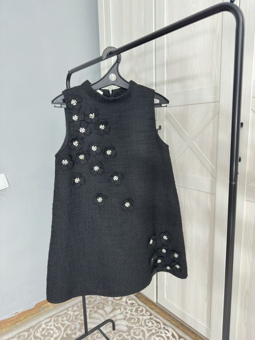 Продам платье твидовый