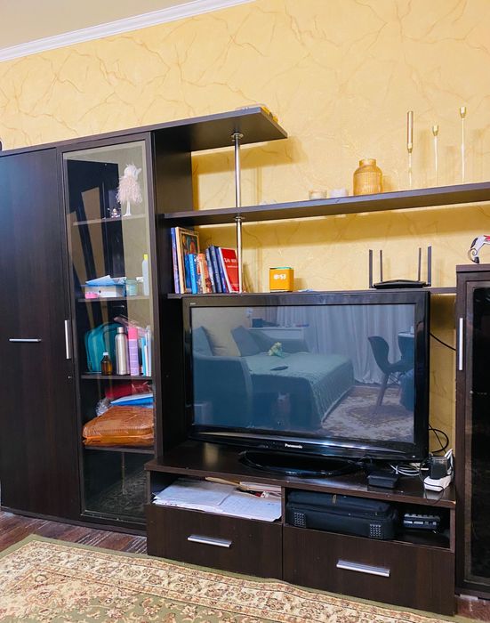 Стенка в зал удобная