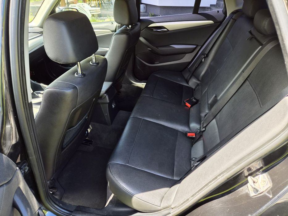 BMW X1 sDrive18d / 2013 / 136 CP