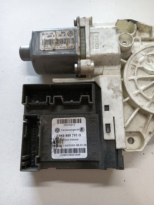 Motoras Geam Pivotant Stanga Fata Volkswagen Golf V 1K1 2003 - 2009 1K