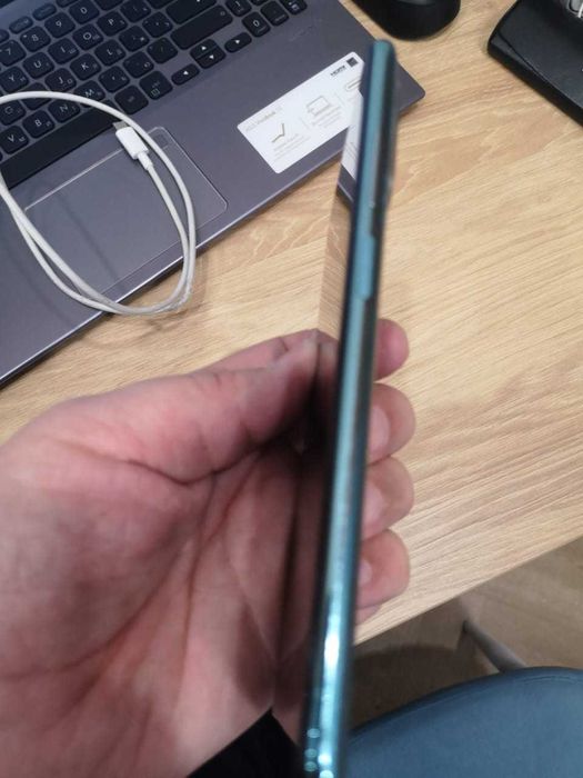 Продам смартфон Readmi б/у