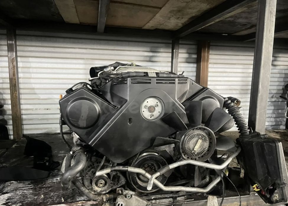 Двигатель на Ауди 100 2.8