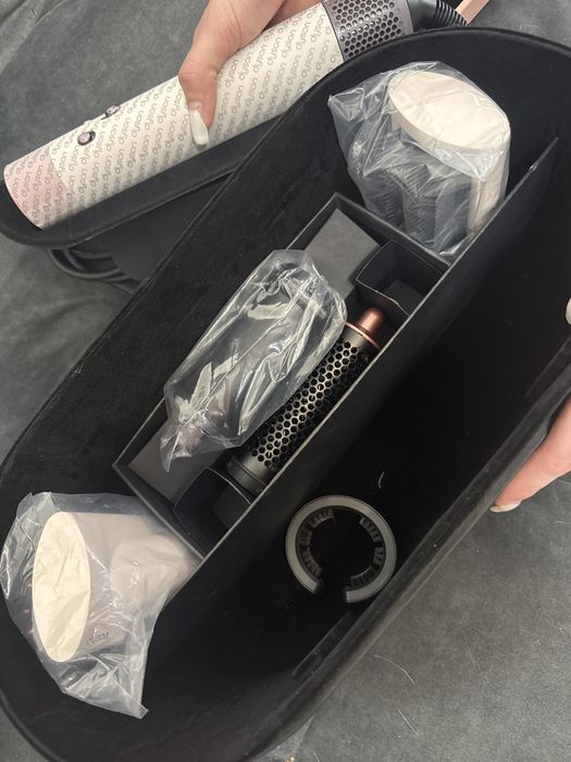 Продаю Дайсон Стайлер