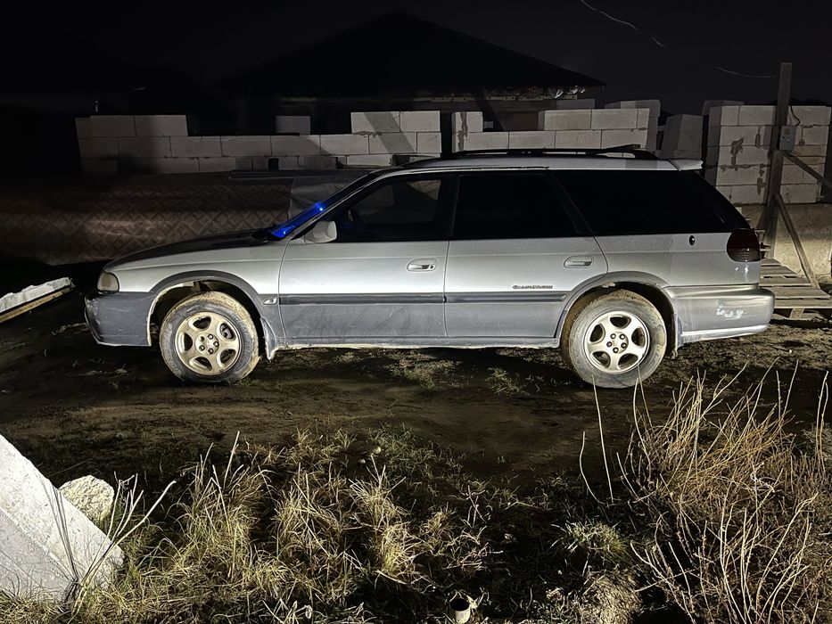 Субару легаси универсал