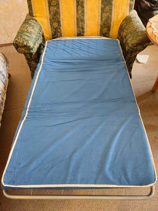 Диван раздвижной, двухместный