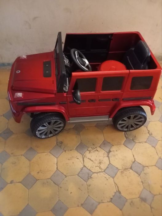 Pultli moshina sotiladi