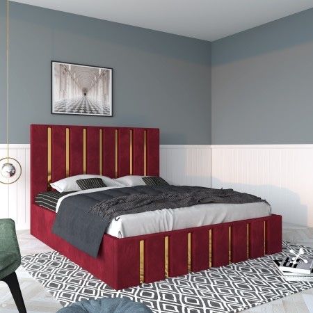 Pat Tapitat Cu Dungi Aurii