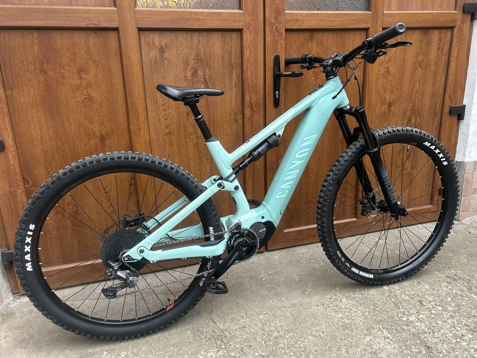 Full Suspension Canyon Neuron cf 9.0 /e-bike /29/Shimano