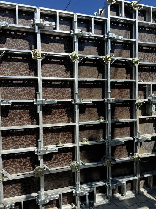 Cofraje metalice set 100mp hunnebeck rasto panouri metalice stalpi