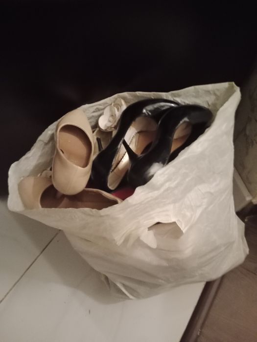 Разные обуви 36-37 размеры