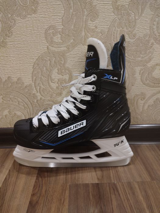 Хоккейные коньки Bauer XLP series