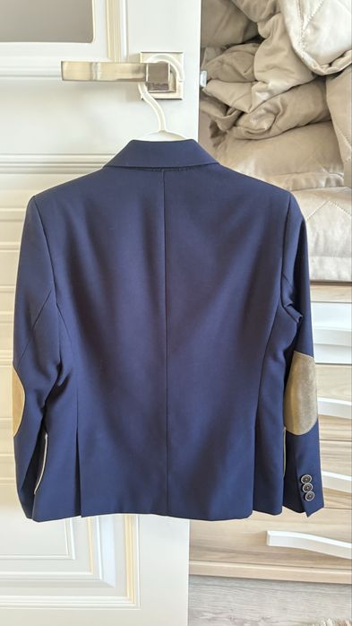 Продам школьный пиджак