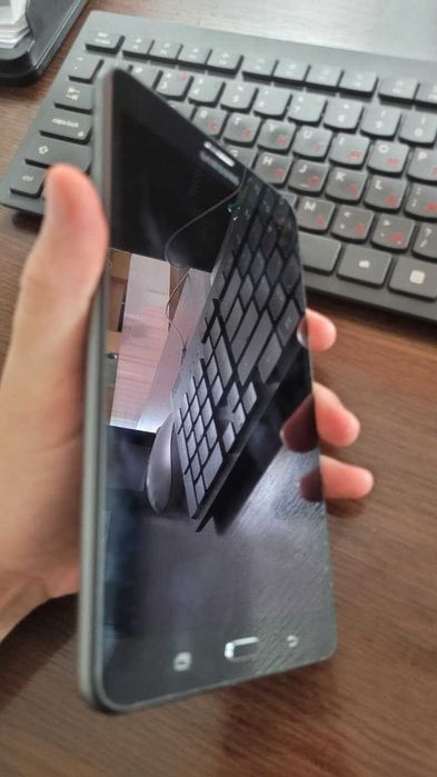 Galaxy Tab A  (7.0, LTE)