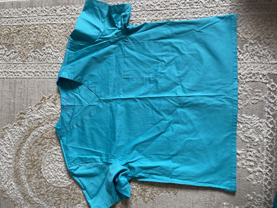 Продам хирургический костюм