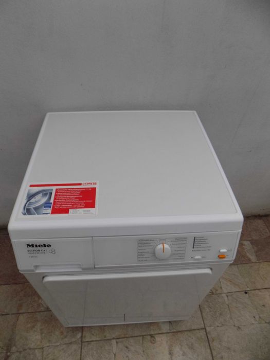 Сушилня Miele T8813C edition 111 7кг.