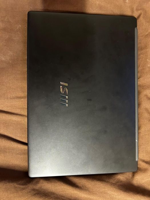 Лаптоп в отлично състояние – подходящ за работа обучение и някой игри