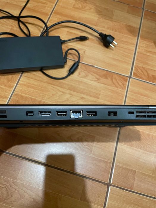 Lenovo Legion Y740-15IRH - GTX 1660Ti 6GB - i7-9750H - 16 GB DDR4 2666