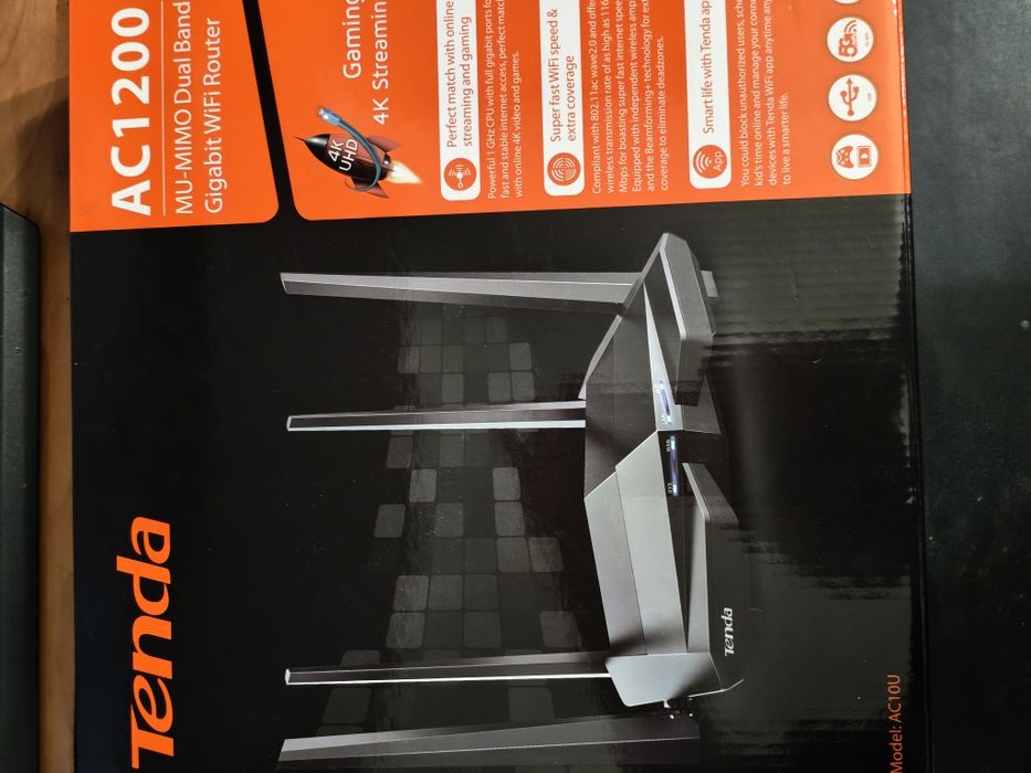 Безжичен рутер Tenda AC10U, Gigabit, AC1200, Dual-band 4 антени