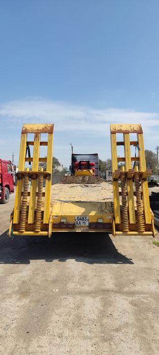 Сотилади траллер Howo A7 газ моторли 2010 йил прицеп тягач