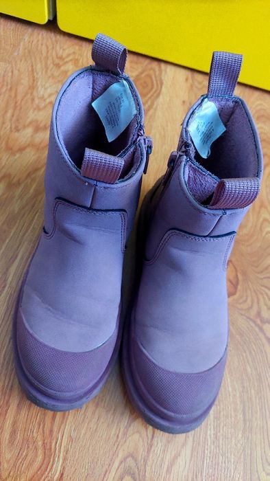 Ghete fete  marca H&M