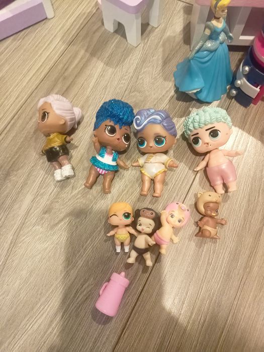 Jucării :Barbie,Hello Kity,LOL,forme plastilină