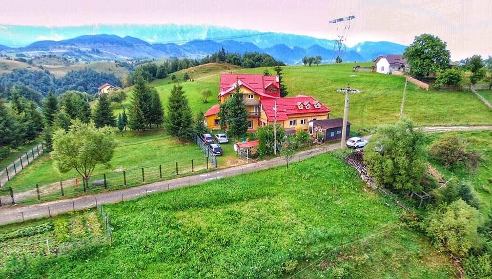 Vand vila in Fundata, Brașov – pensiune / casă de vacanță