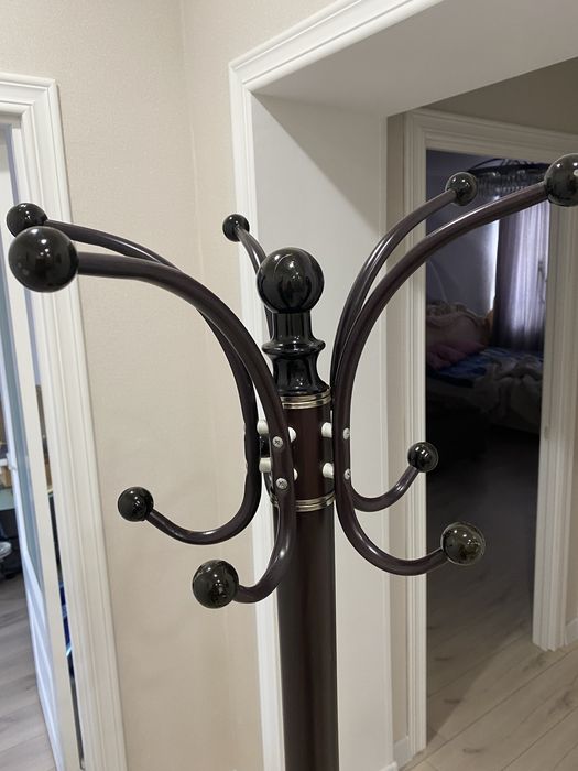 Вешалка-стойка (Россия)