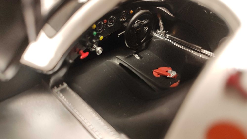 Macheta 1:18 Porsche 956 L American 1985 – 1/18 Minichamps