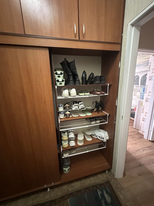 Шкаф-купе б/у срочно продам