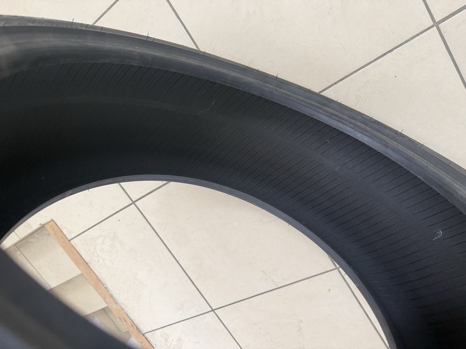 Hankook 225/40/17 DOT 21