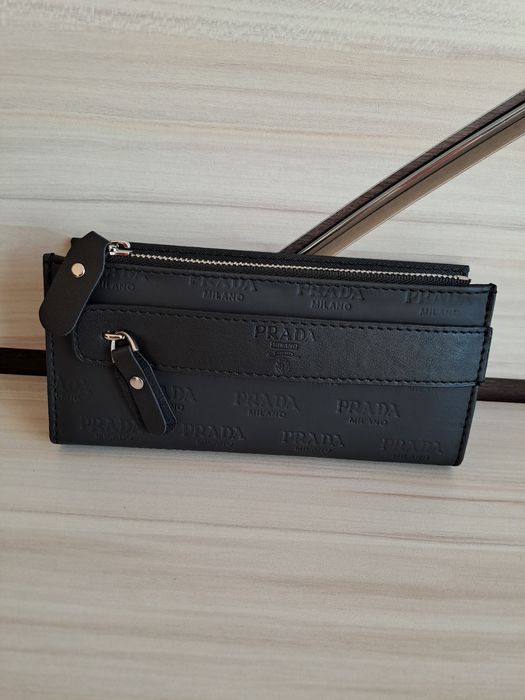 Мъжки  спортно- елегантен портфейл