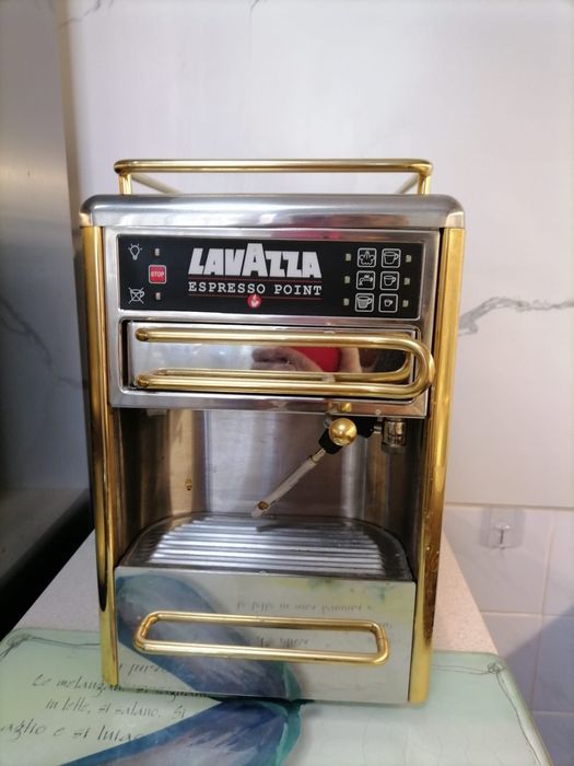 Кофемашина плюс капсулы