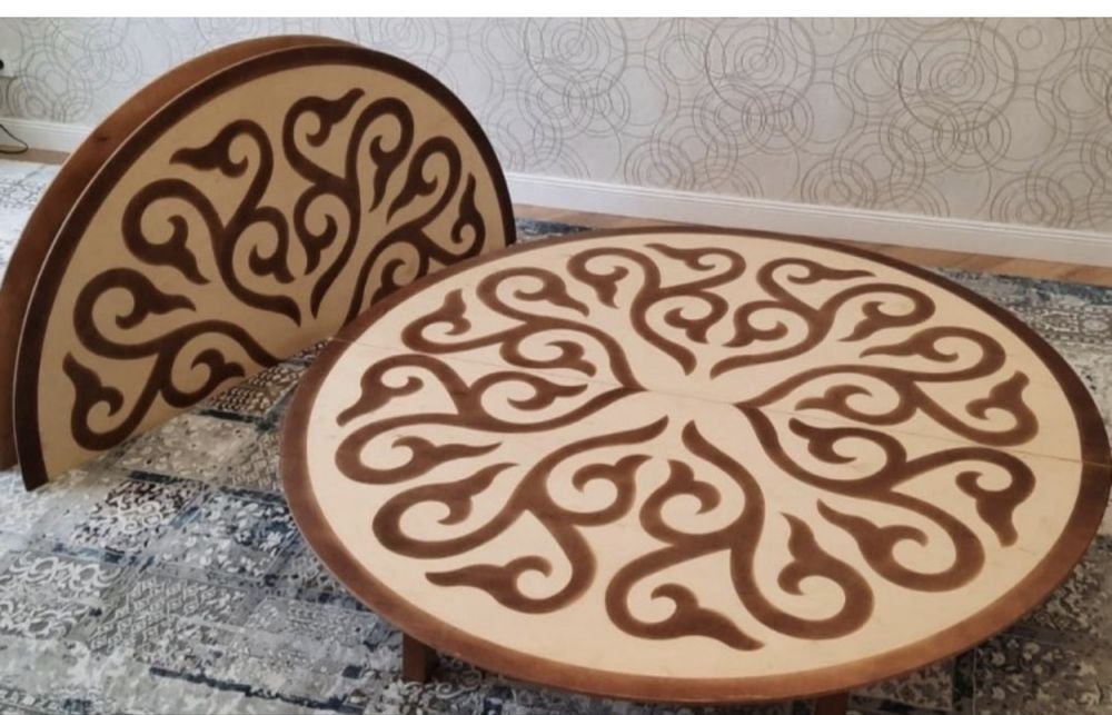 Продам стол национальный