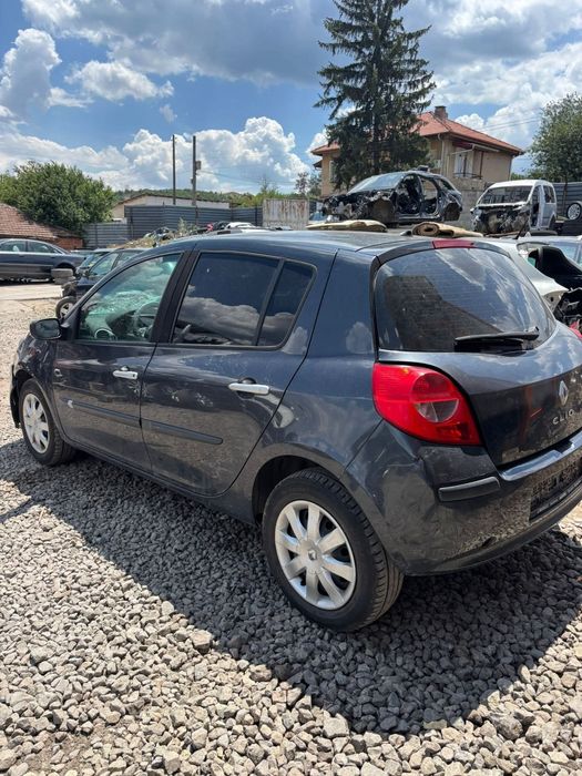Renault Clio 1.6i 65 kw на части
