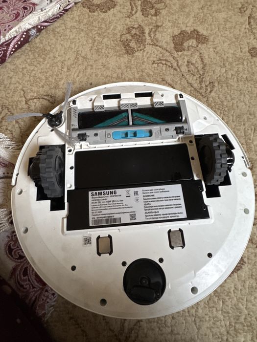 Робот-пылесос в отличном состоянии