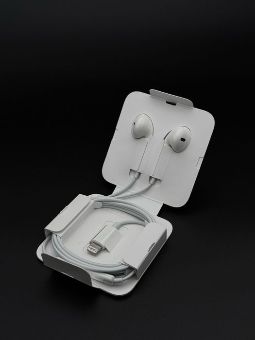 Оригинални Apple EarPods Lightning – нови + 2 оригинални кутии iPhone